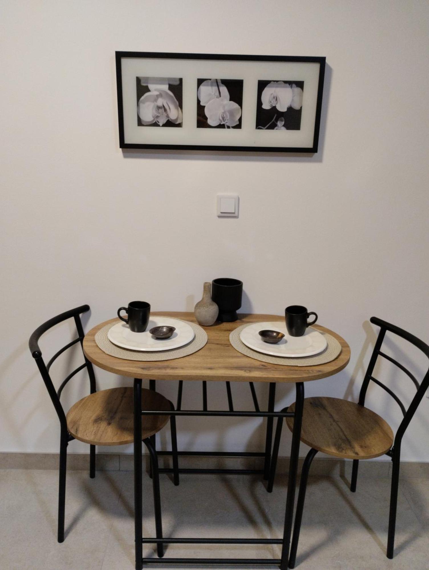 Iris Apartment Ivanica Luaran gambar
